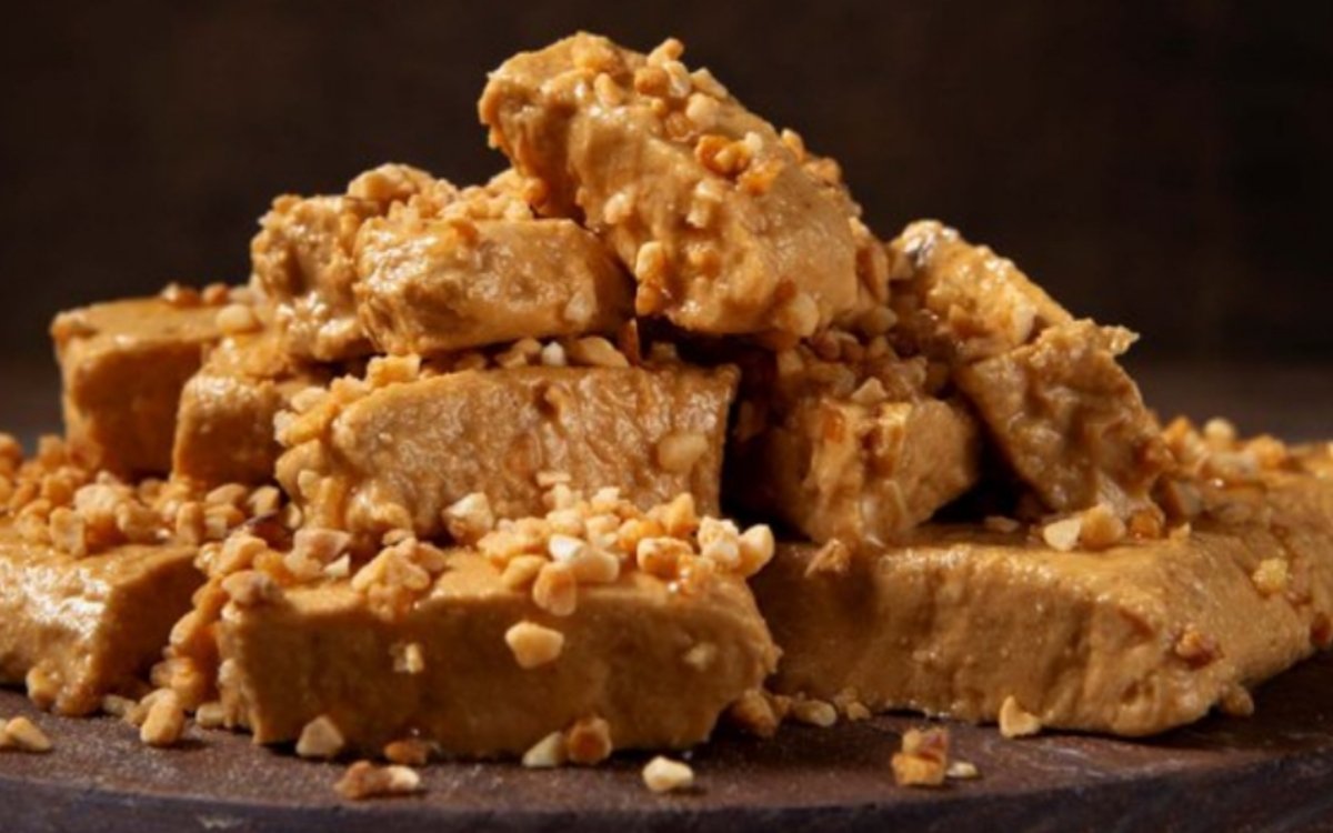 https://agridekho.com/the-perfect-blend-of-natural-jaggery-and-premium-dry-fruits/